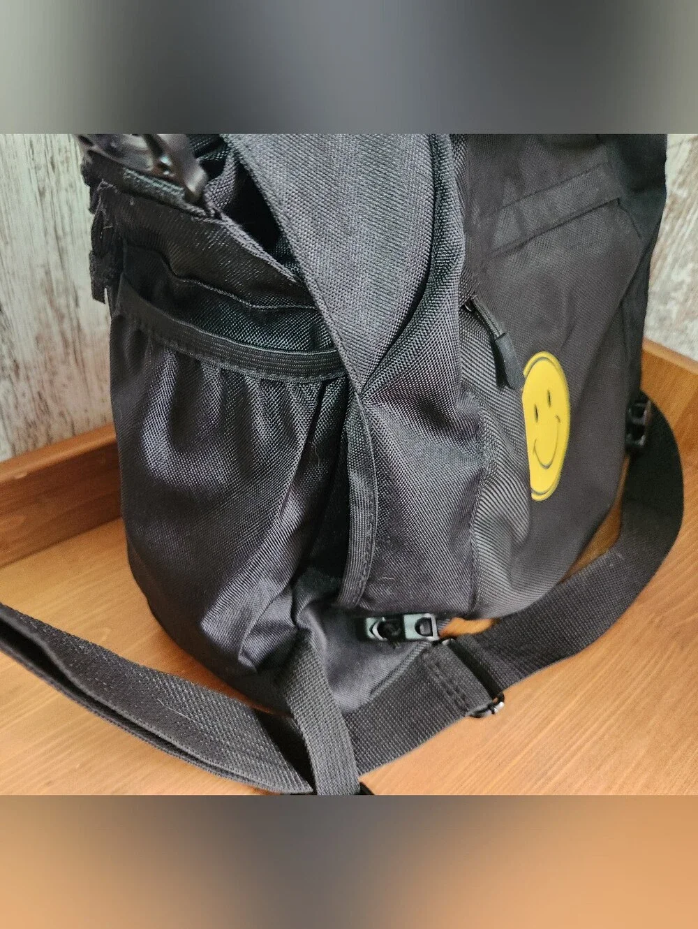 Port Authority Nylon Black Laptop Messenger School College Bag Smiley Face 😃